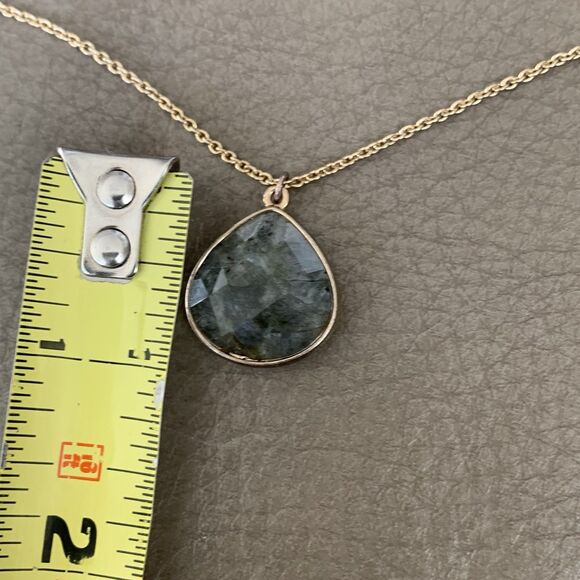 Vintage Faceted Labradorite Tear Drop Pendant Necklace 17" Gold-tone Gemstone - Picture 5 of 16